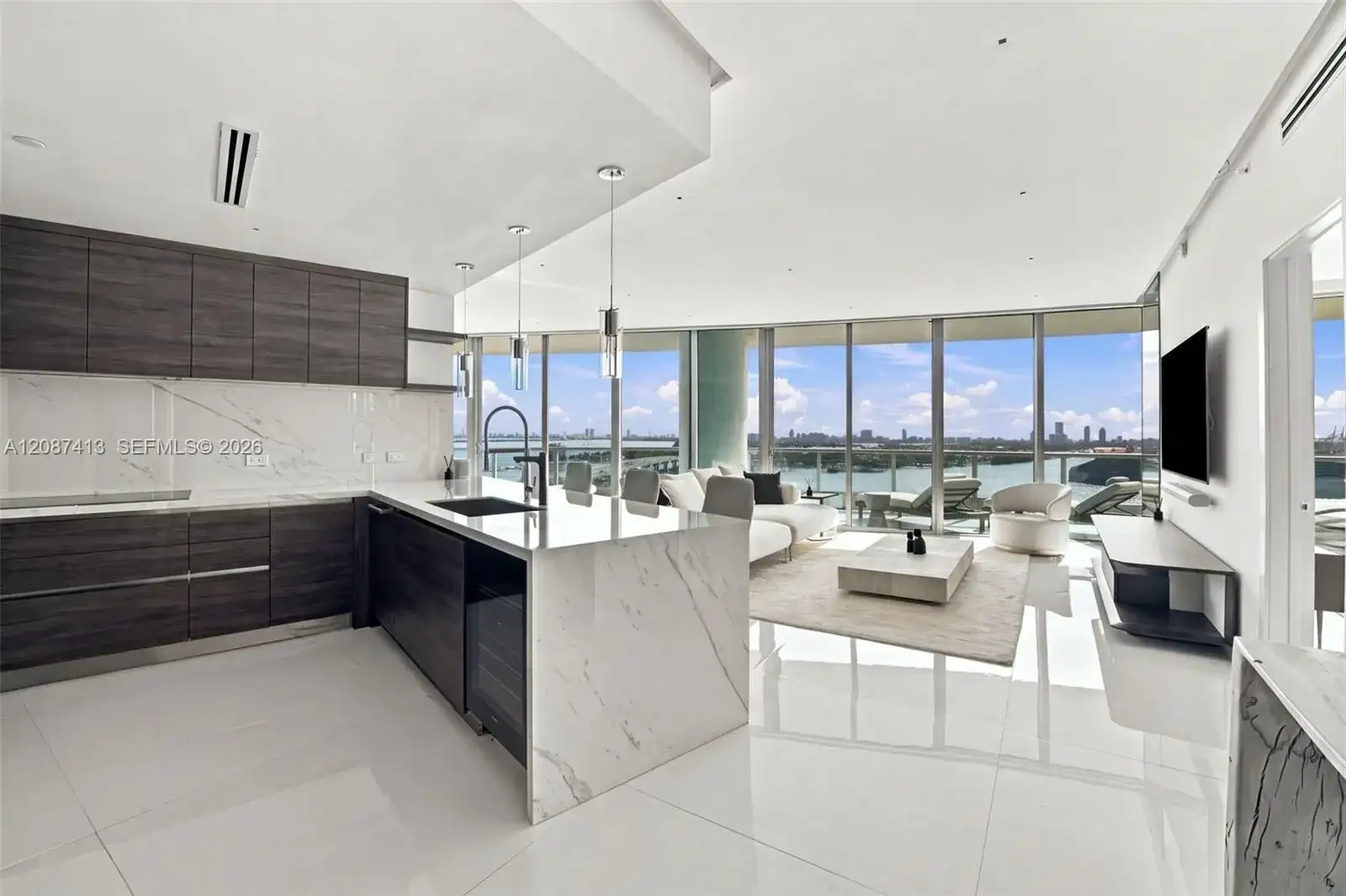 900 Biscayne Blvd # 2406, Miami FL 33132 photo 2
