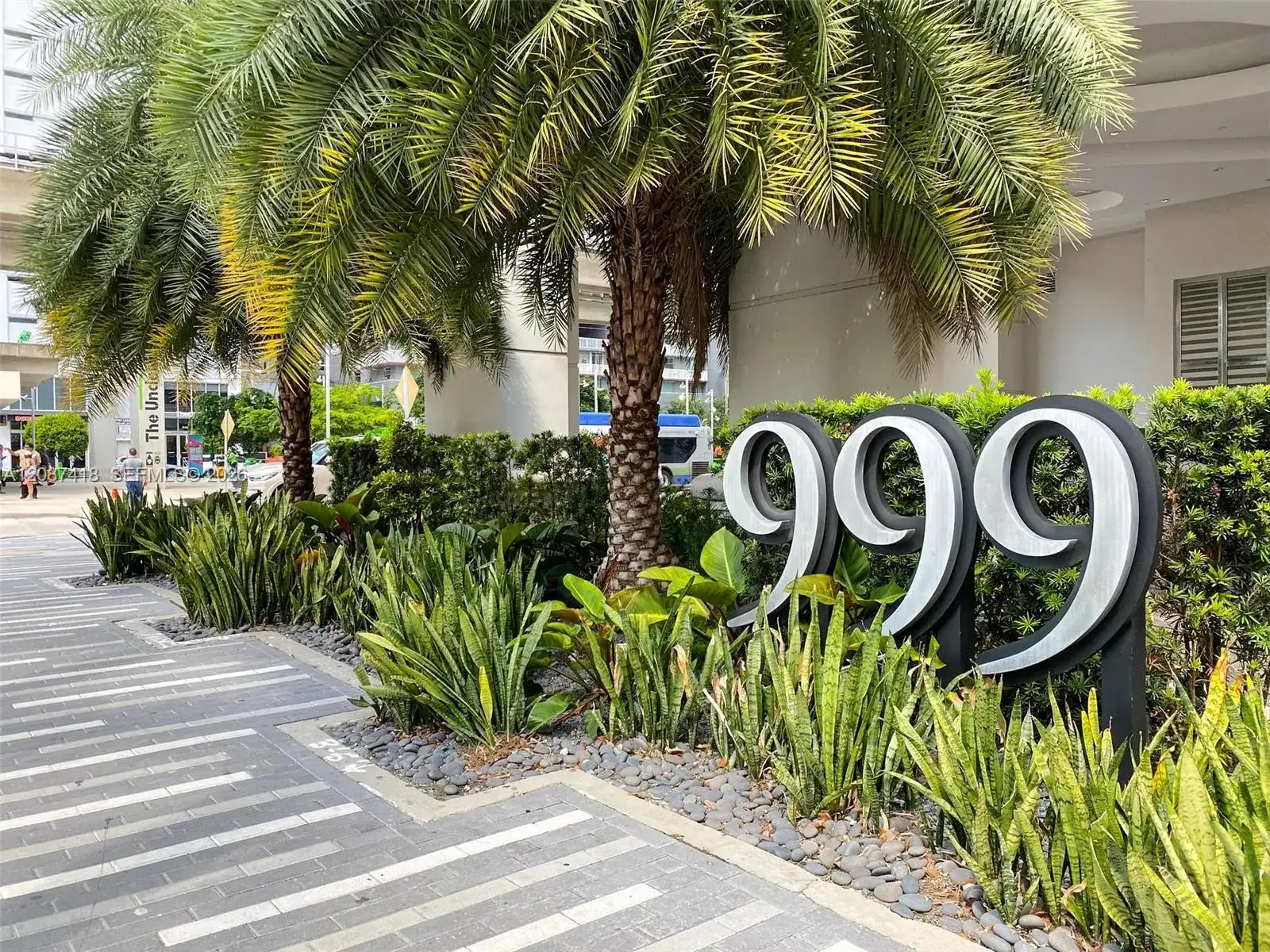 999 SW 1st Ave # 2010, Miami FL 33130 photo 2