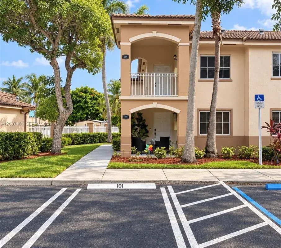 2650 SE 12th Pl # 201, Homestead FL 33035