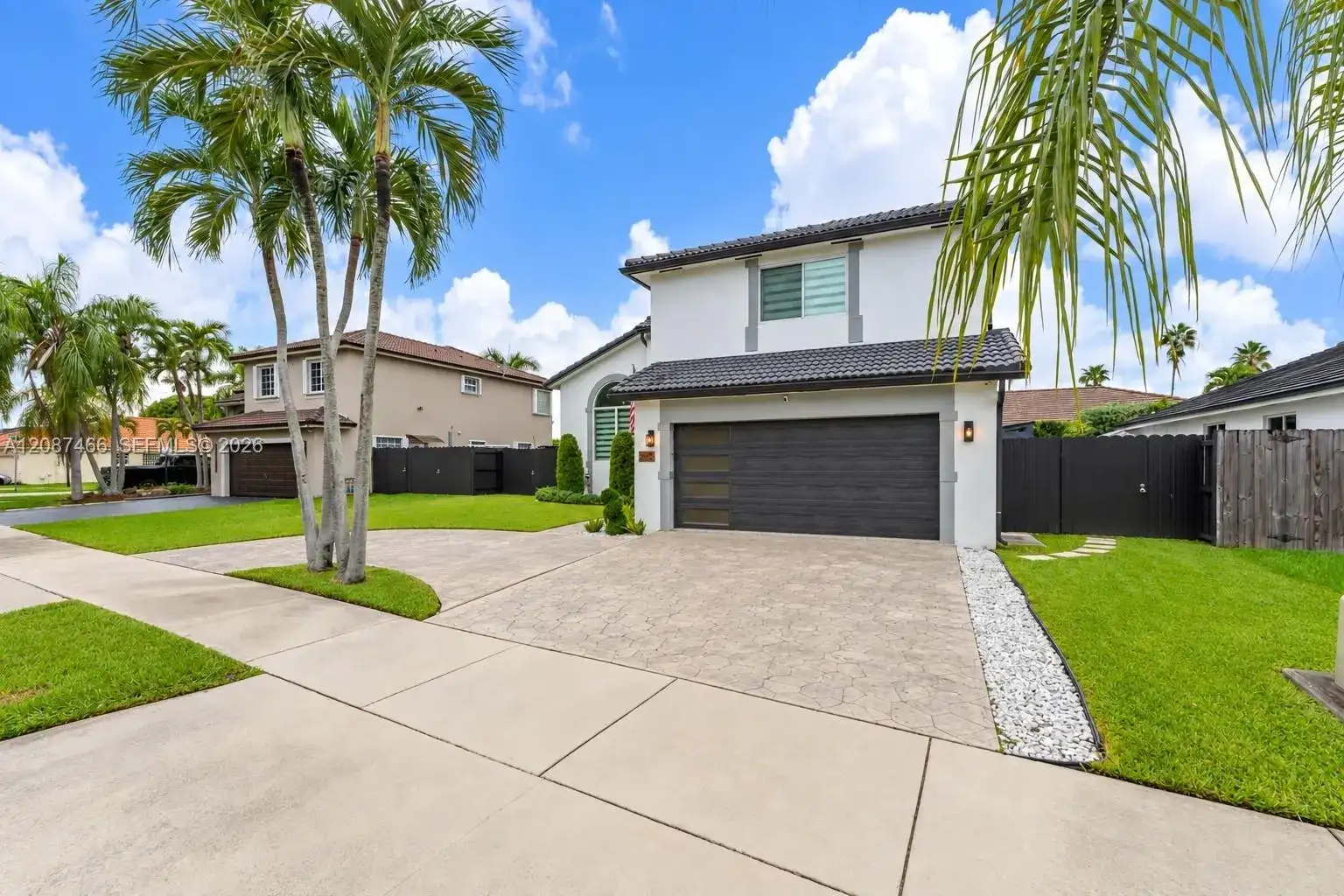 9164 SW 166th Ct, Miami FL 33196 photo 2