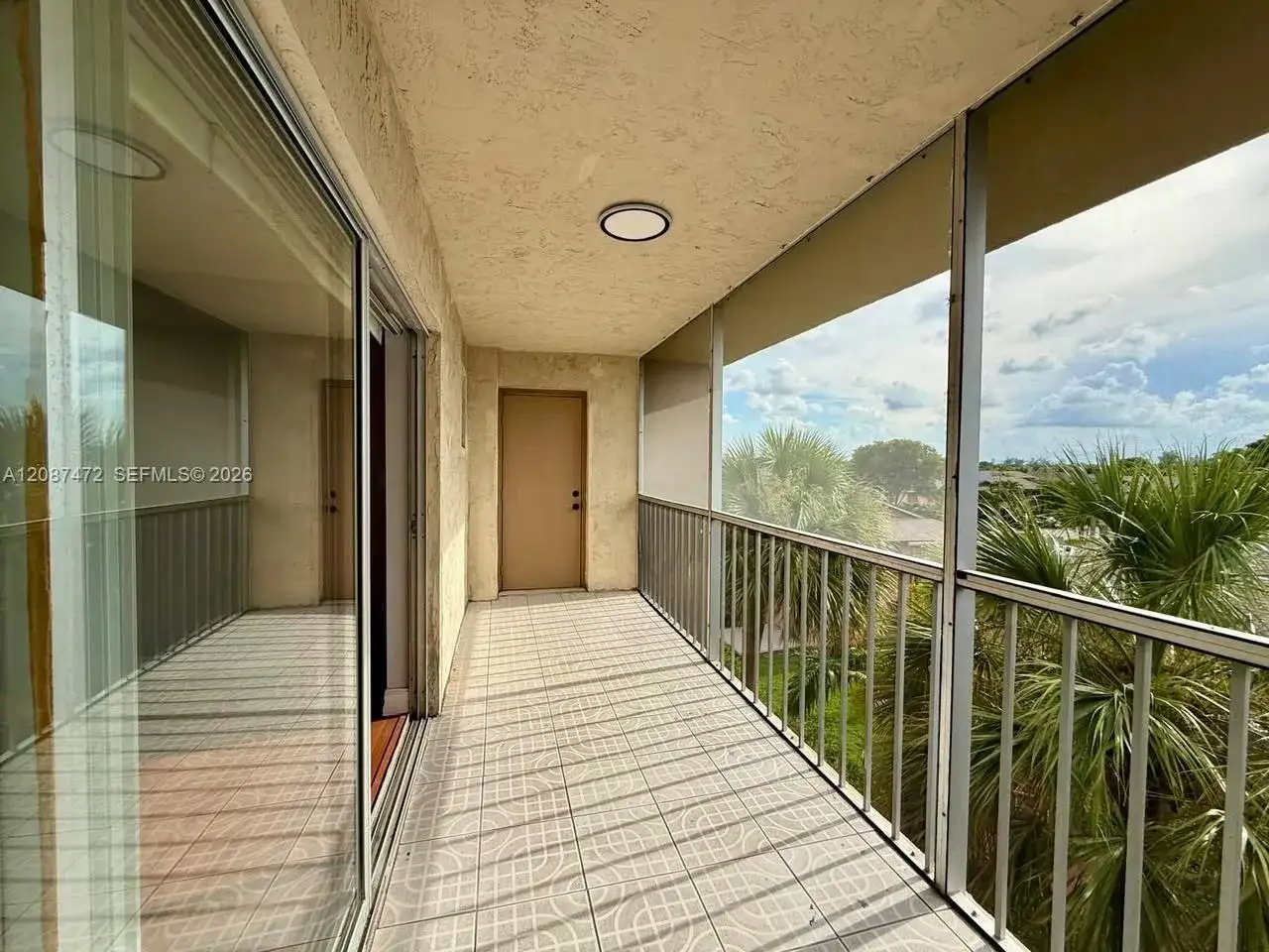 17000 NW 67th Ave # 405, Hialeah FL 33015 photo 2
