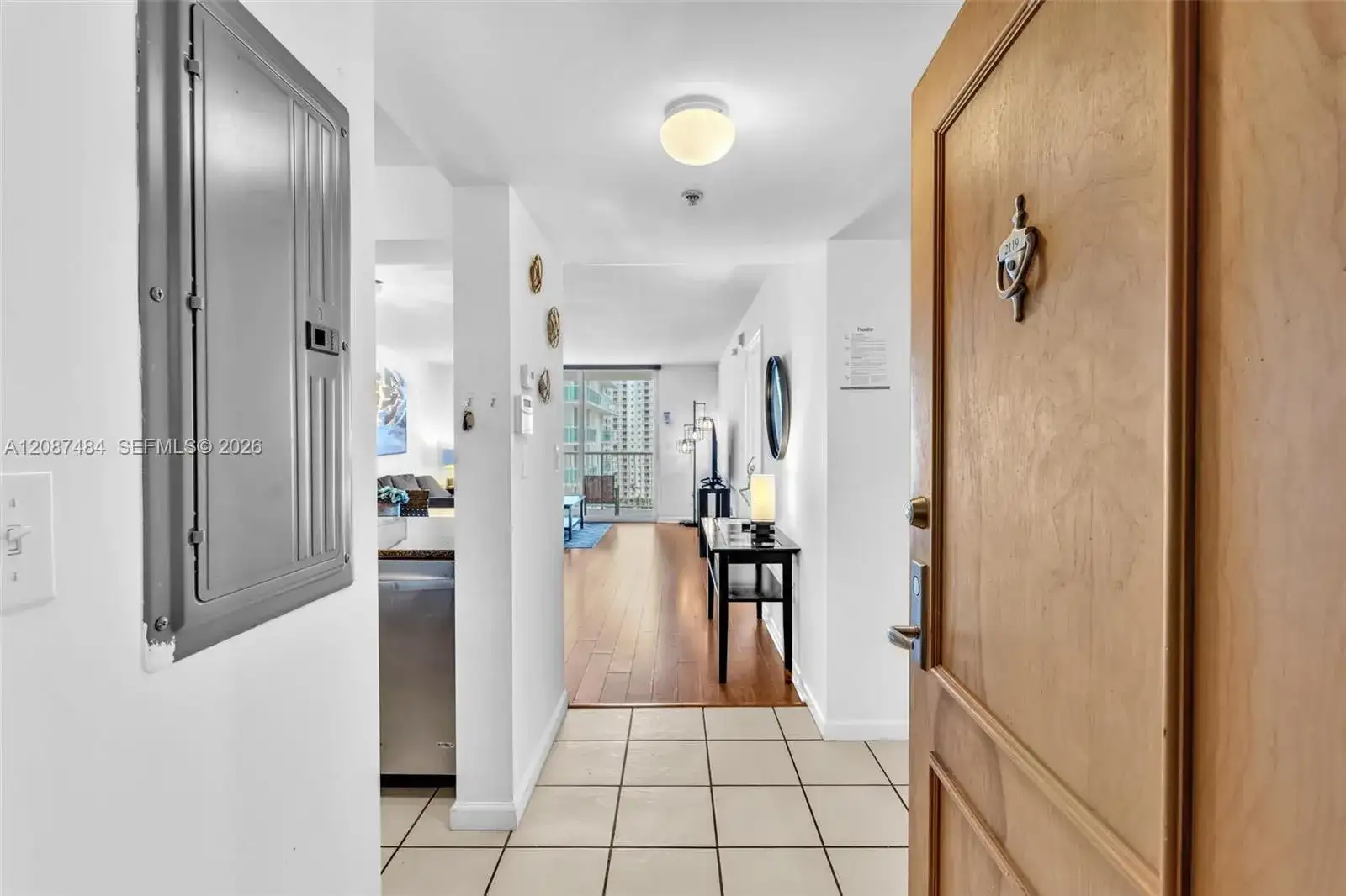 1200 Brickell Bay Dr # 2119, Miami FL 33131 photo 3