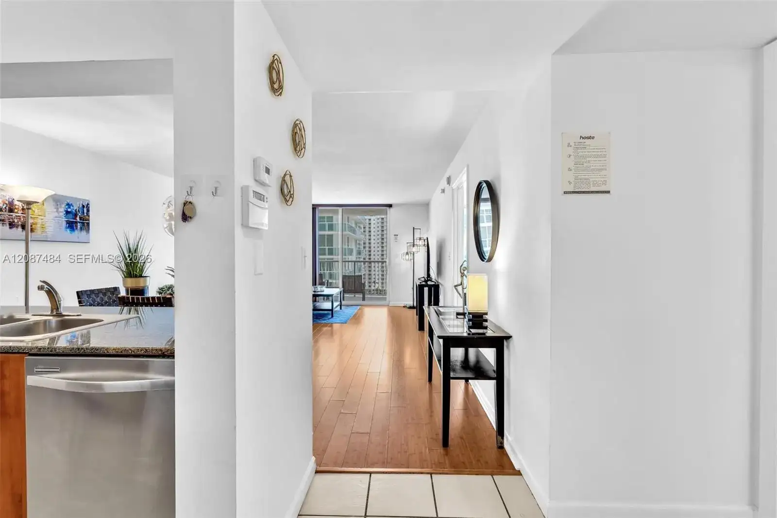 1200 Brickell Bay Dr # 2119, Miami FL 33131 photo 4