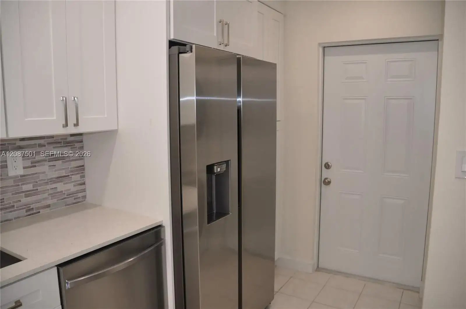 571 NE 61st St, Oakland Park FL 33334 photo 5