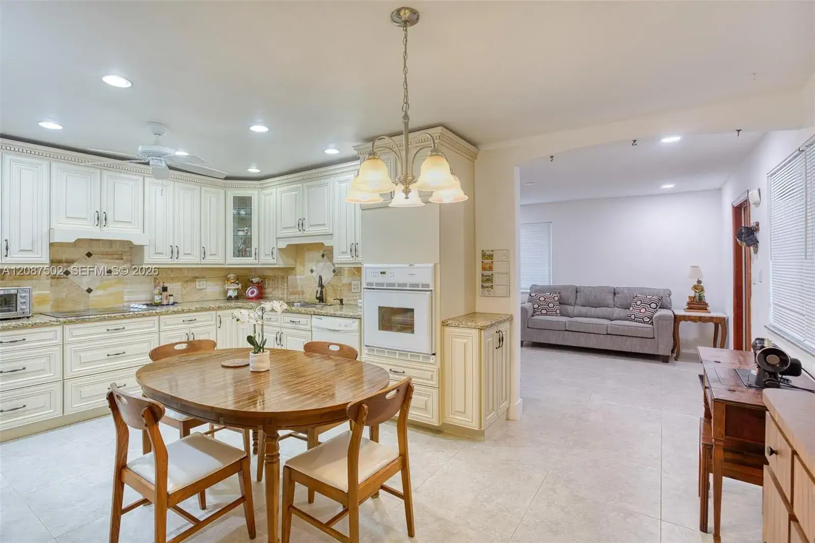 221 NE 1st Ter # 1, Dania Beach FL 33004