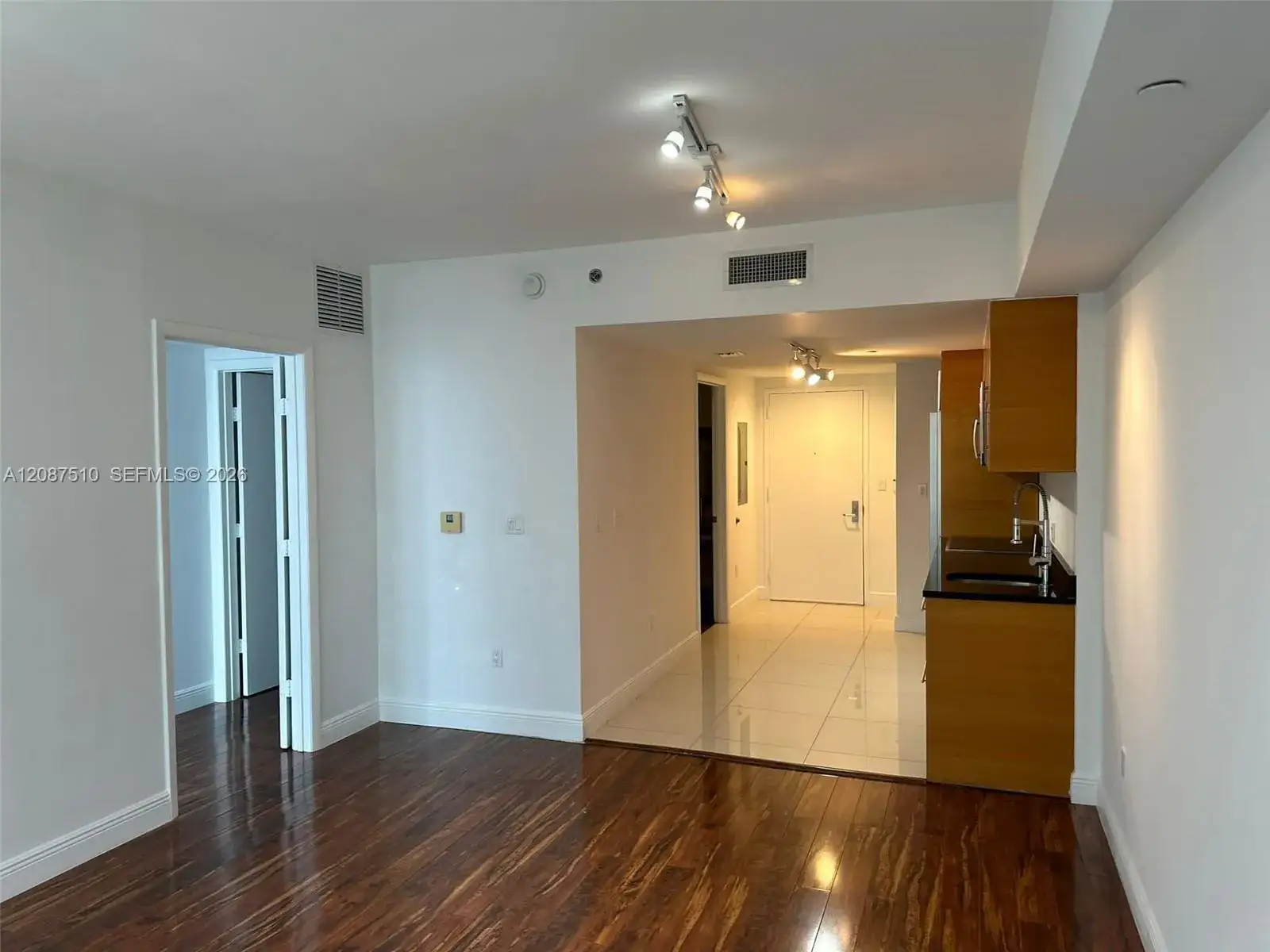 465 Brickell Ave # 3404, Miami FL 33131