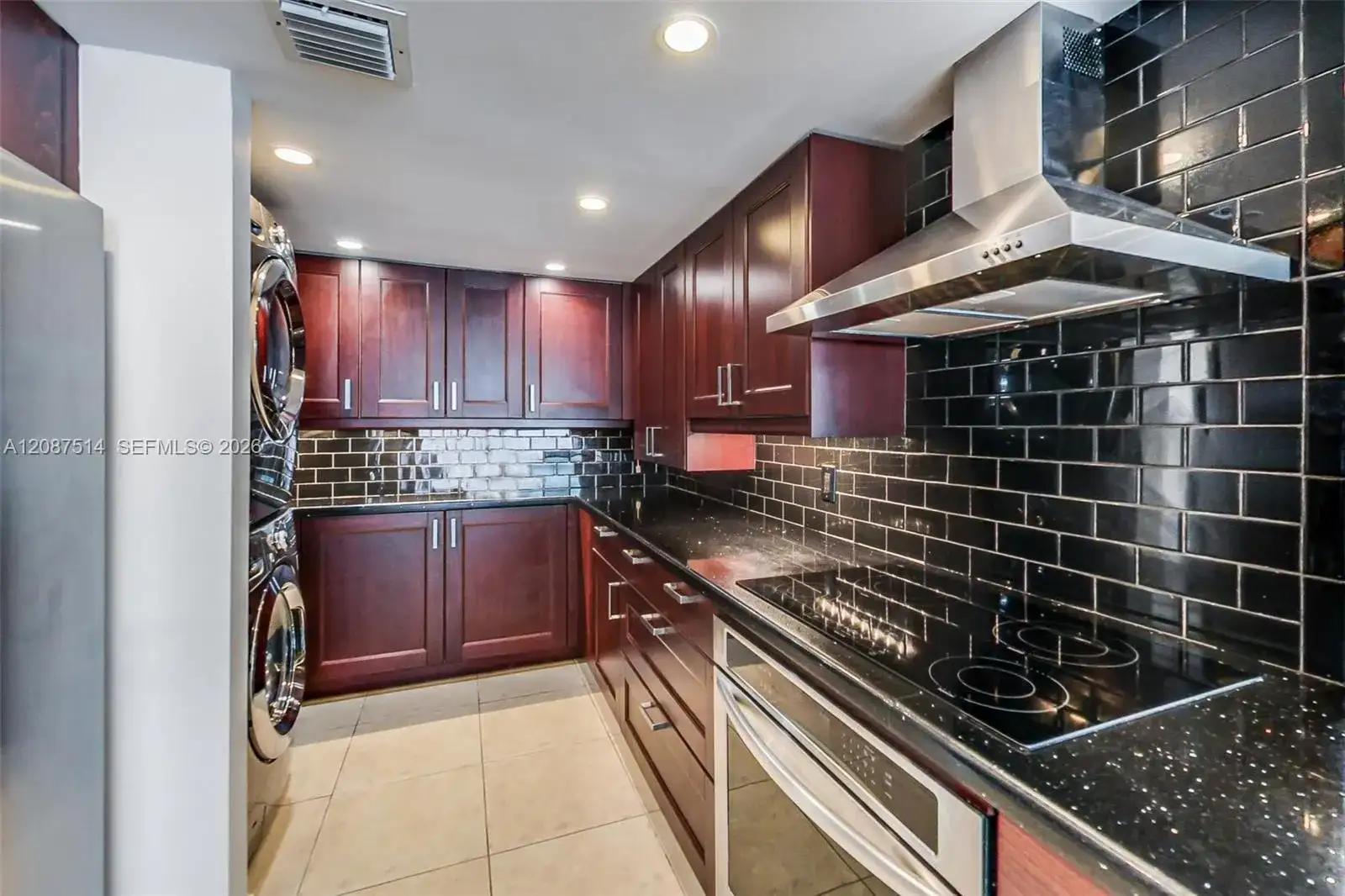 8613 SW 79th Pl, Miami FL 33143 photo 2