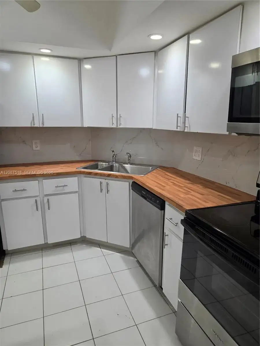 3280 Spanish Moss Ter # 213, Lauderhill FL 33319 photo 2