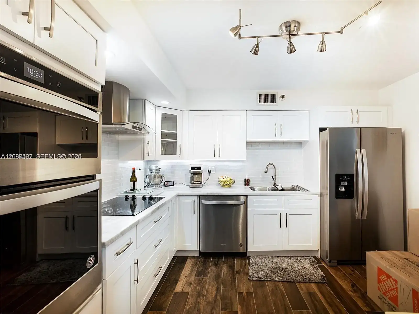 3500 Mystic Pointe Dr # 1607, Aventura FL 33180 photo 2