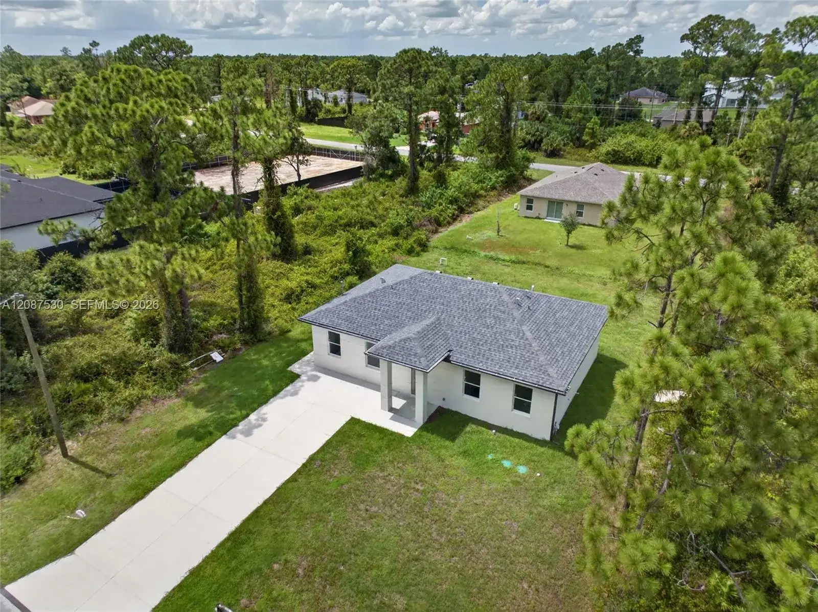 308 Mangonia, Lehigh Acres FL 33974 photo 2
