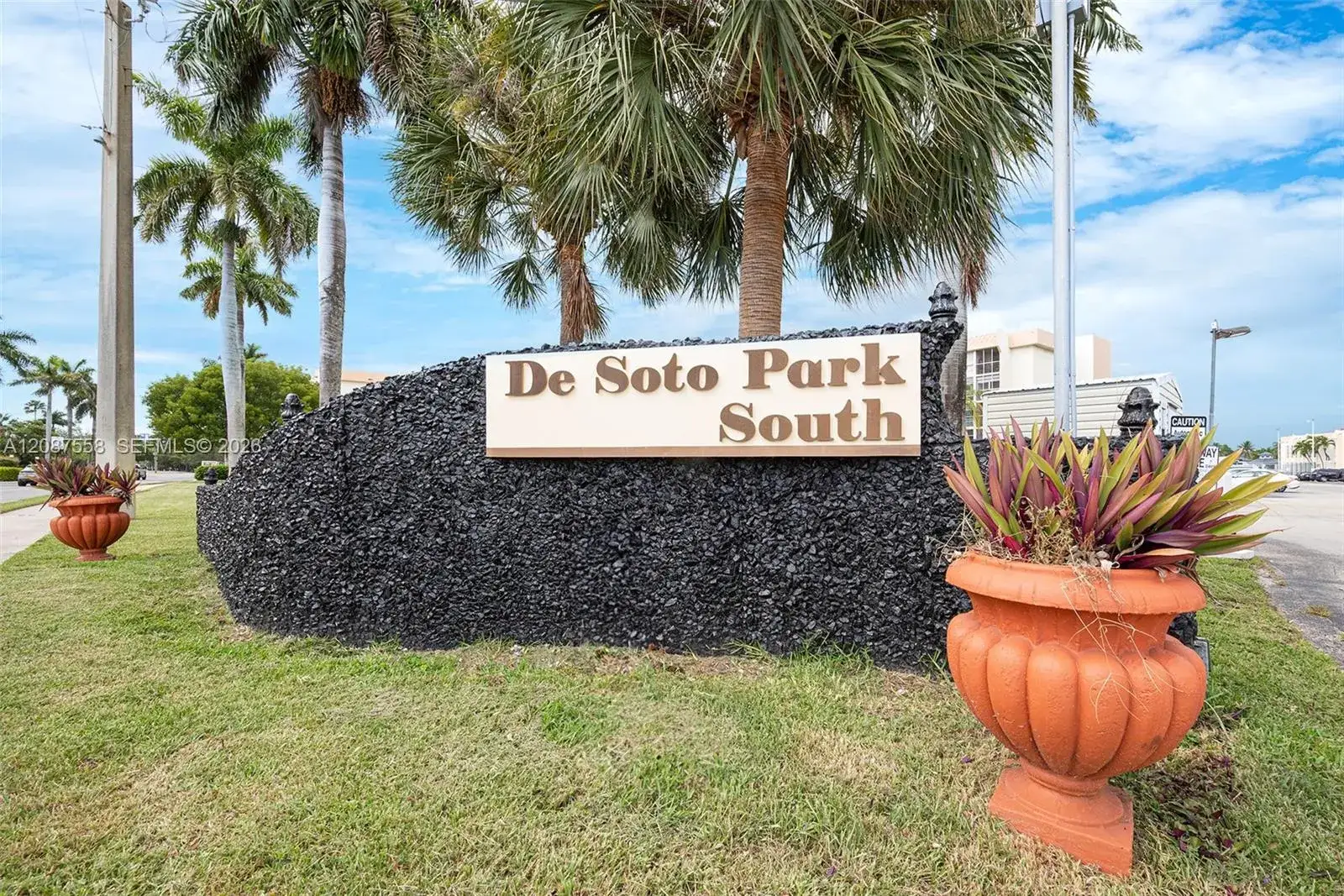 501 Three Islands Blvd # 514, Hallandale Beach FL 33009