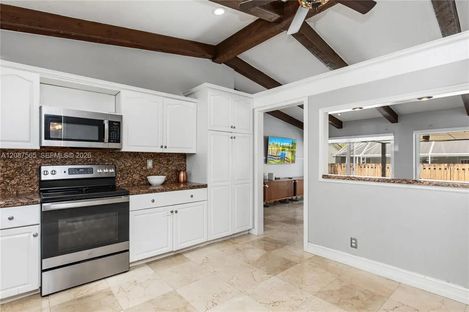 8005 SW 198th Ter, Cutler Bay FL 33189 photo 5
