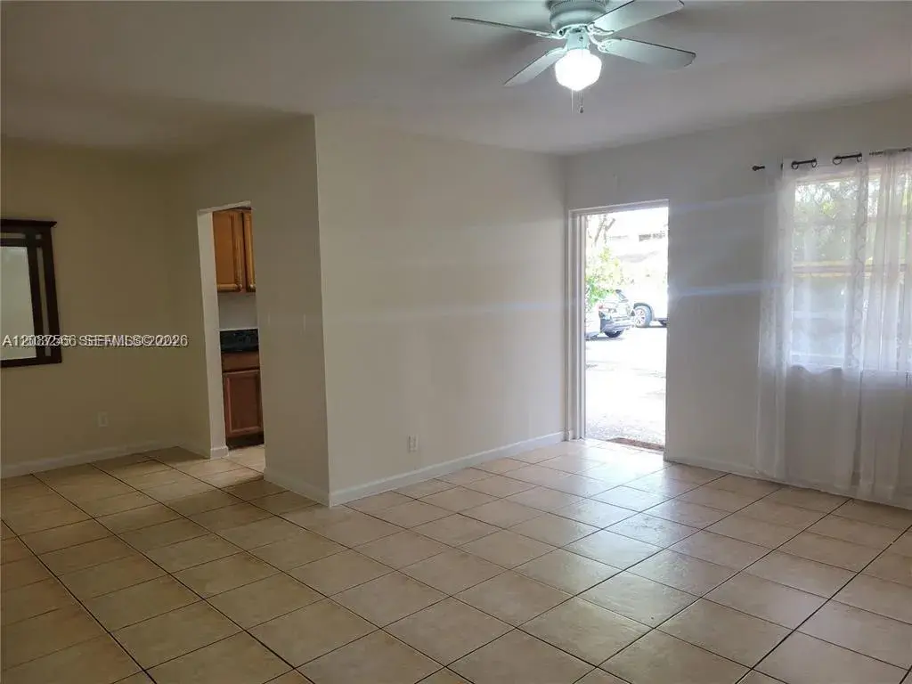 8704 NW 35th St # 105, Coral Springs FL 33065