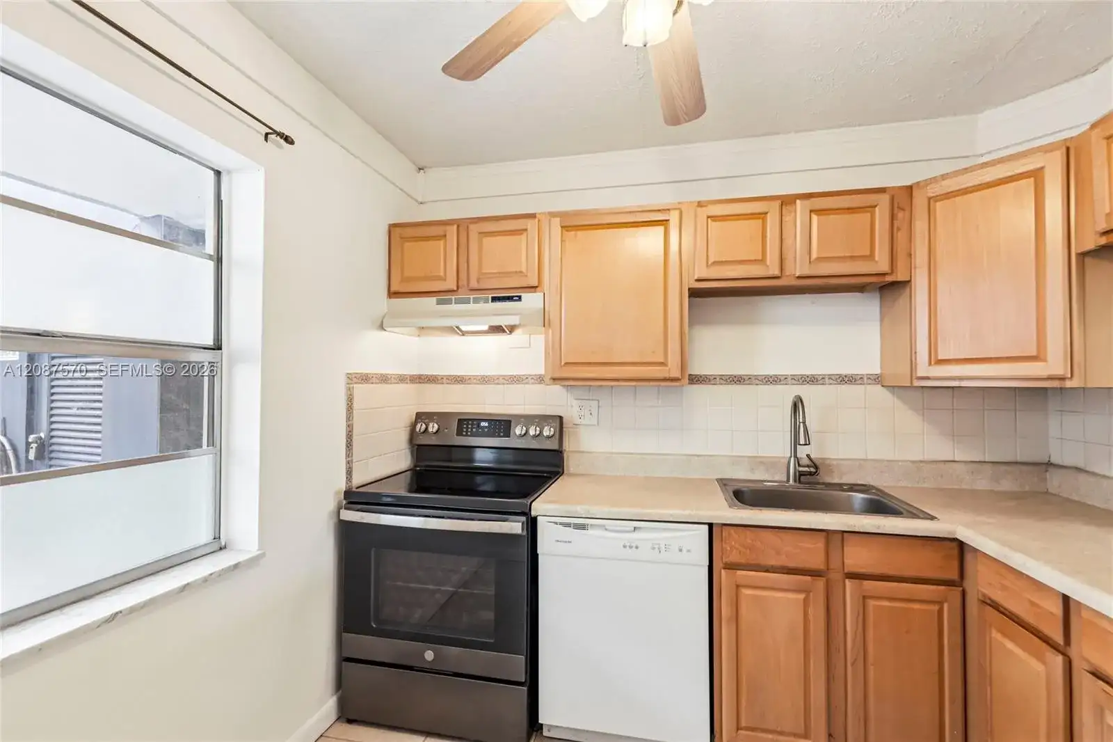 7887 Golf Cir Dr # 106, Margate FL 33063 photo 4