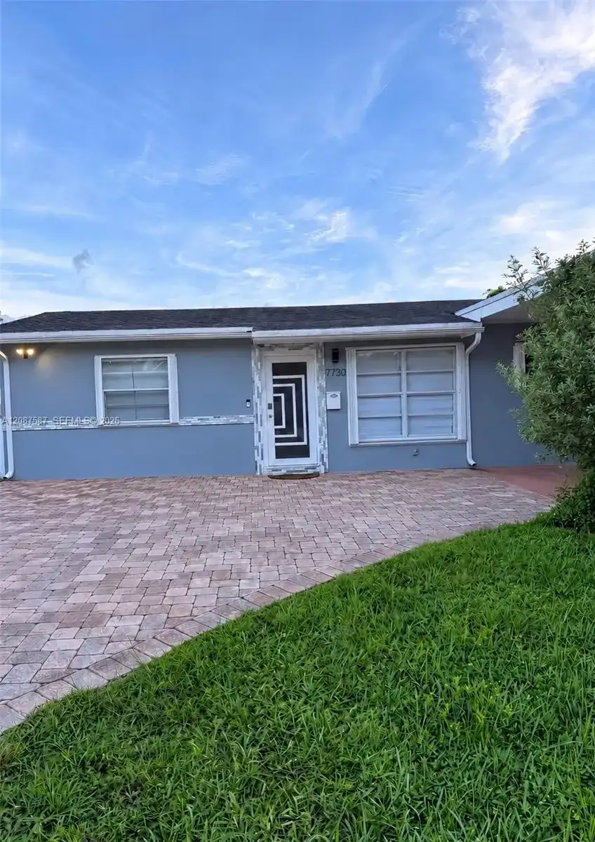 7730 NW 42nd St, Hollywood FL 33024