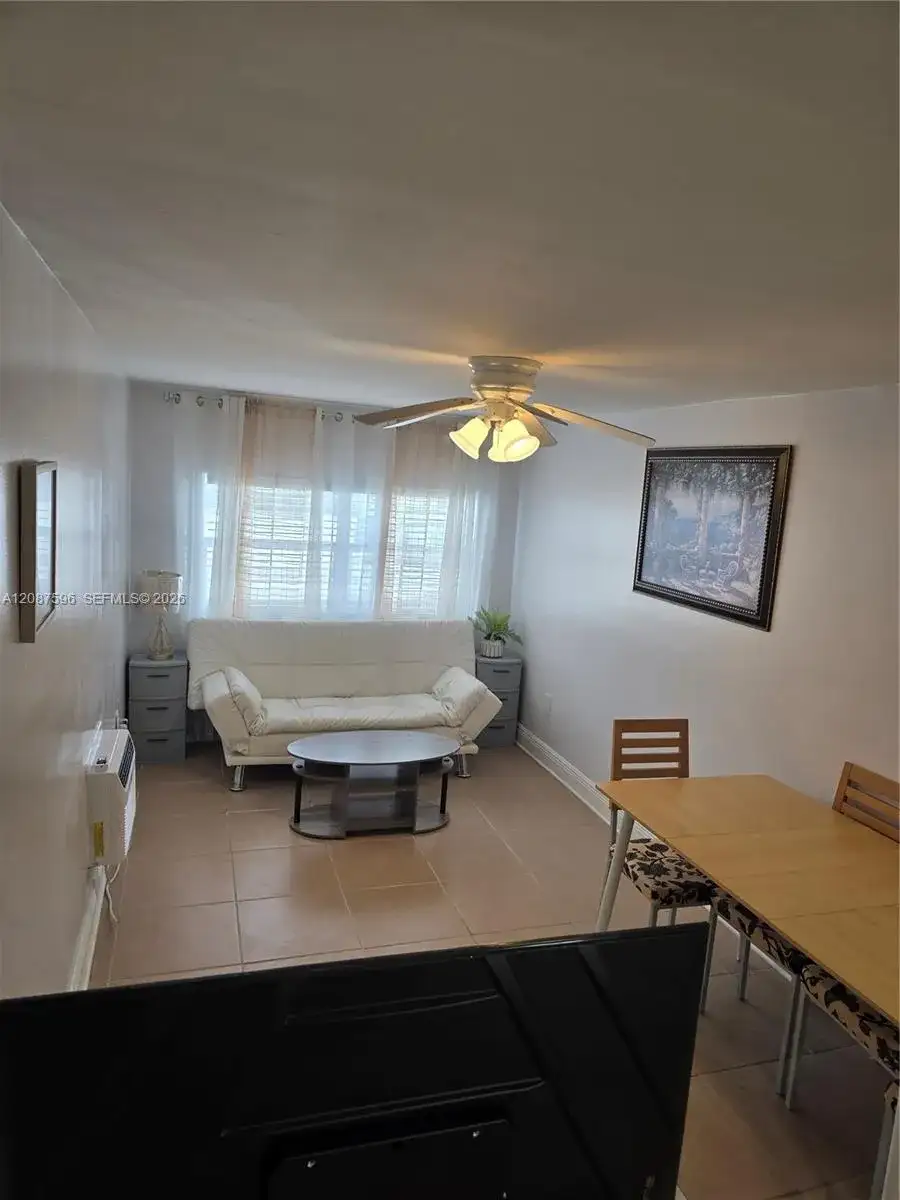 5712 Hollywood Blvd # 1, Hollywood FL 33021 photo 3