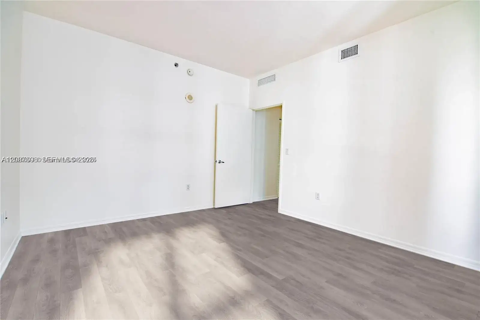 950 Brickell Bay # 703, Miami FL 33131 photo 5