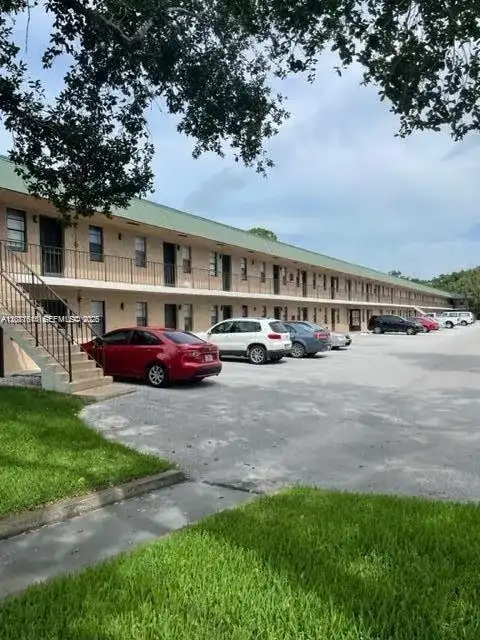 1021 SE Monterey Rd # 20, Stuart FL 34994