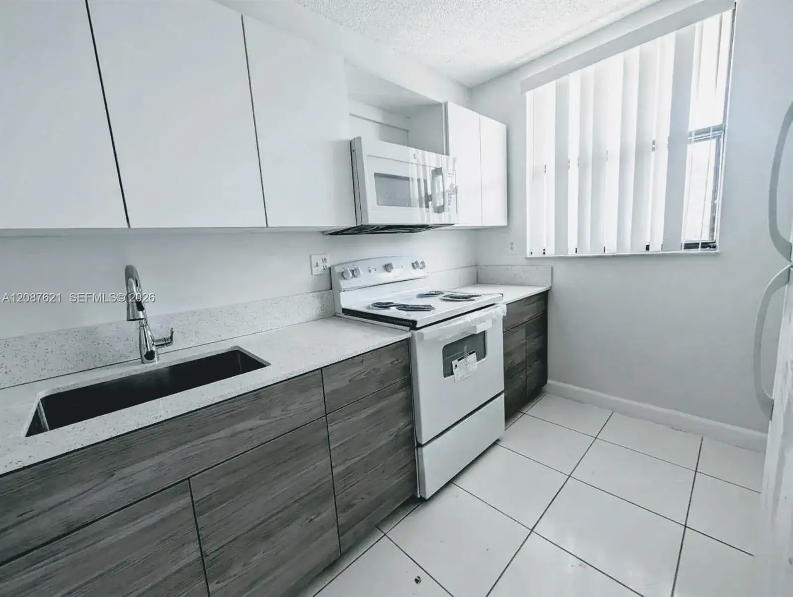 8429 Forest Hills Dr # 305, Coral Springs FL 33065 photo 3
