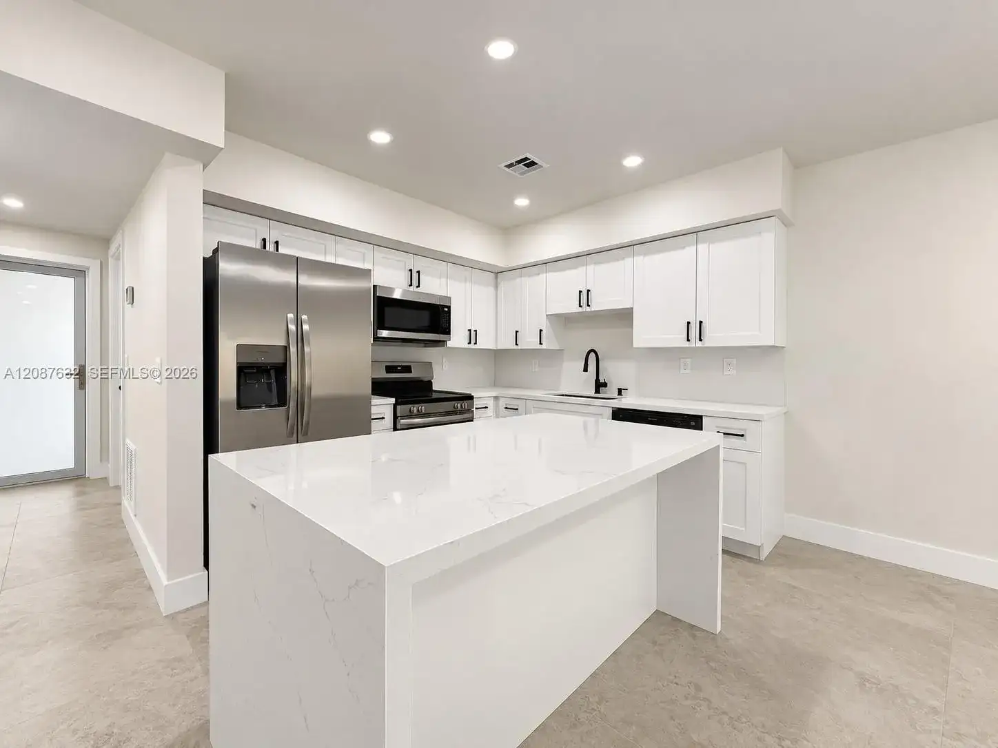7164 W 3rd Ave, Hialeah FL 33014 photo 3