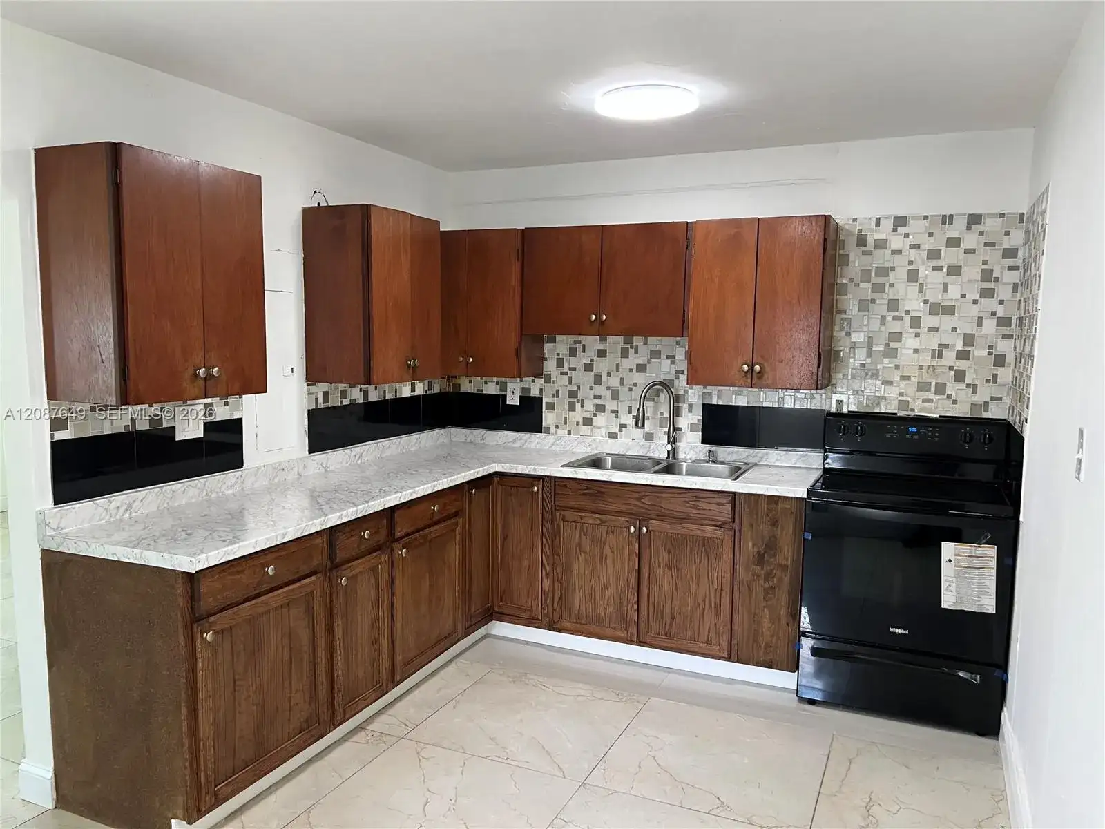 1740 NW 90th St, Miami FL 33147 photo 3