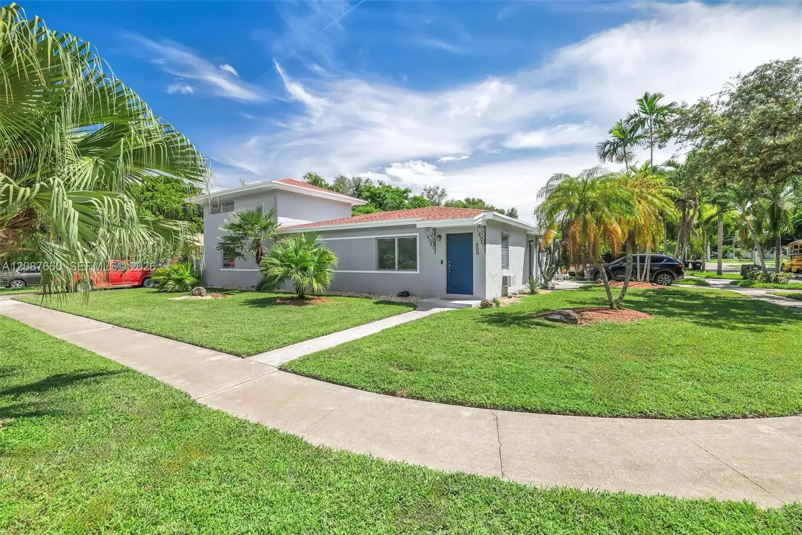 800 NE 144th St, North Miami FL 33161 photo 2