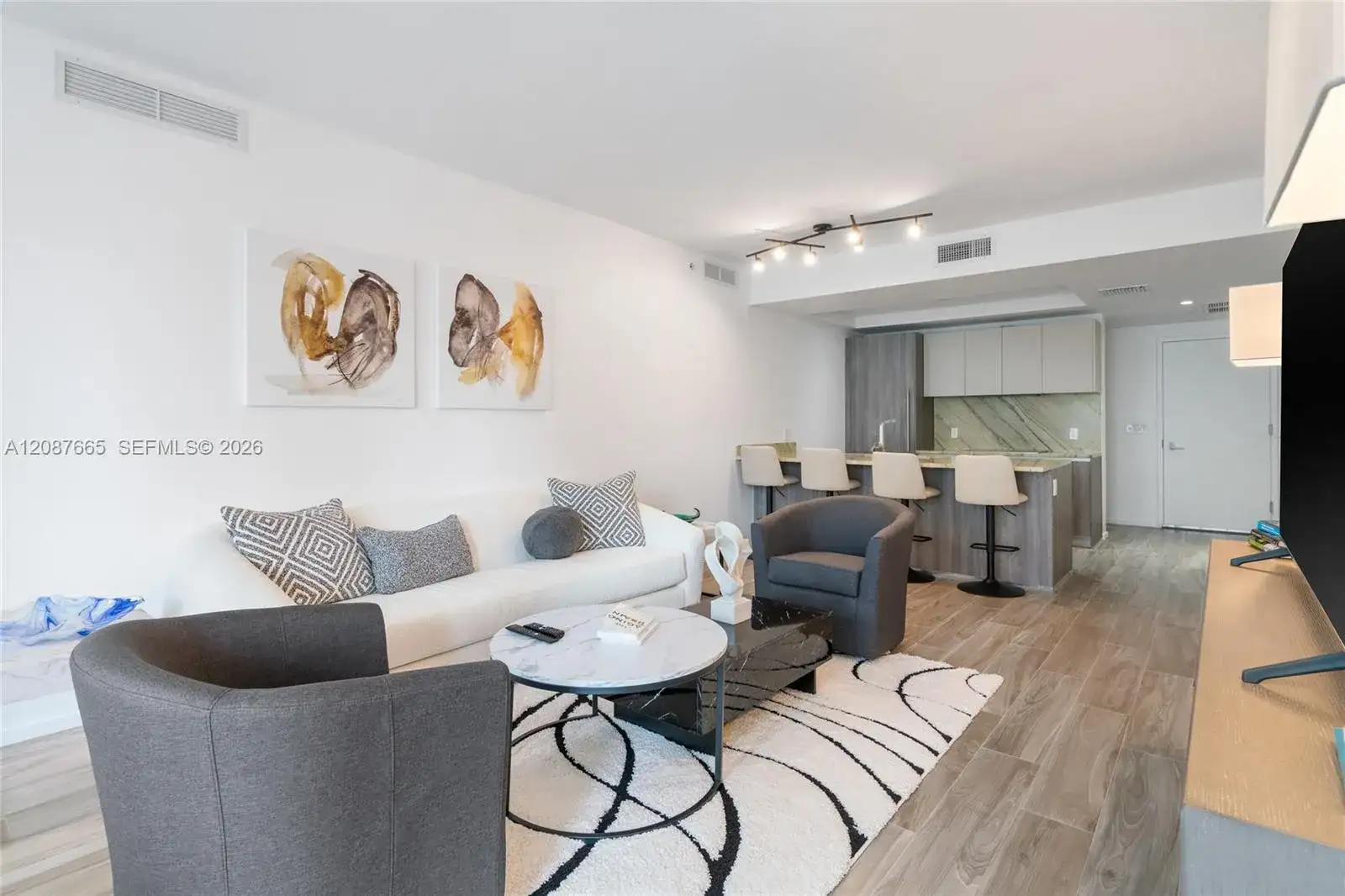 801 S Miami Ave # 1002, Miami FL 33130 photo 3