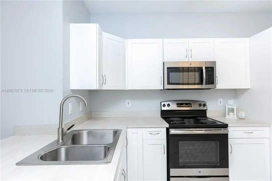 3635 San Simeon Cir, Weston FL 33331 photo 5
