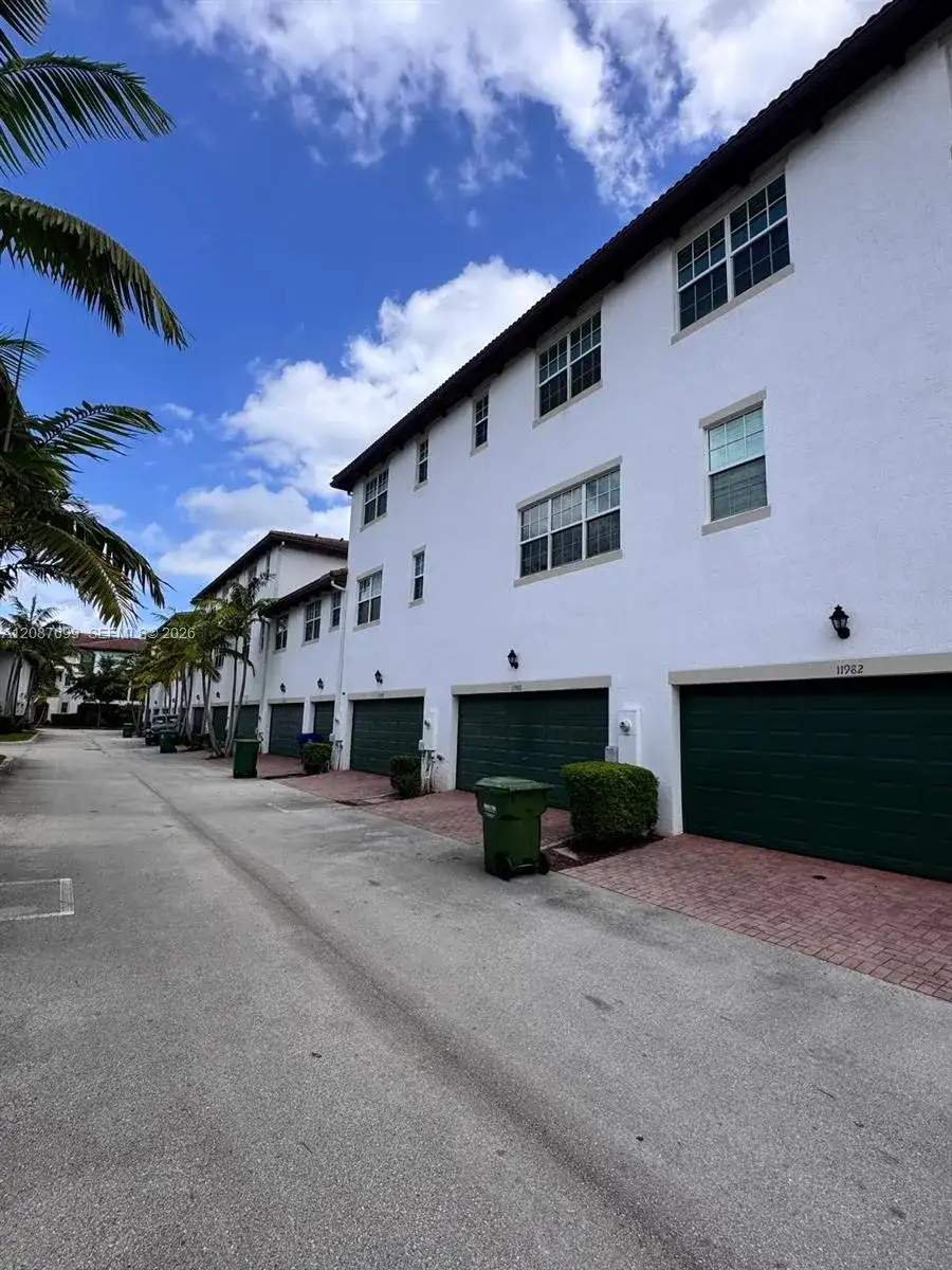 11980 SW 29th St, Miramar FL 33025 photo 5