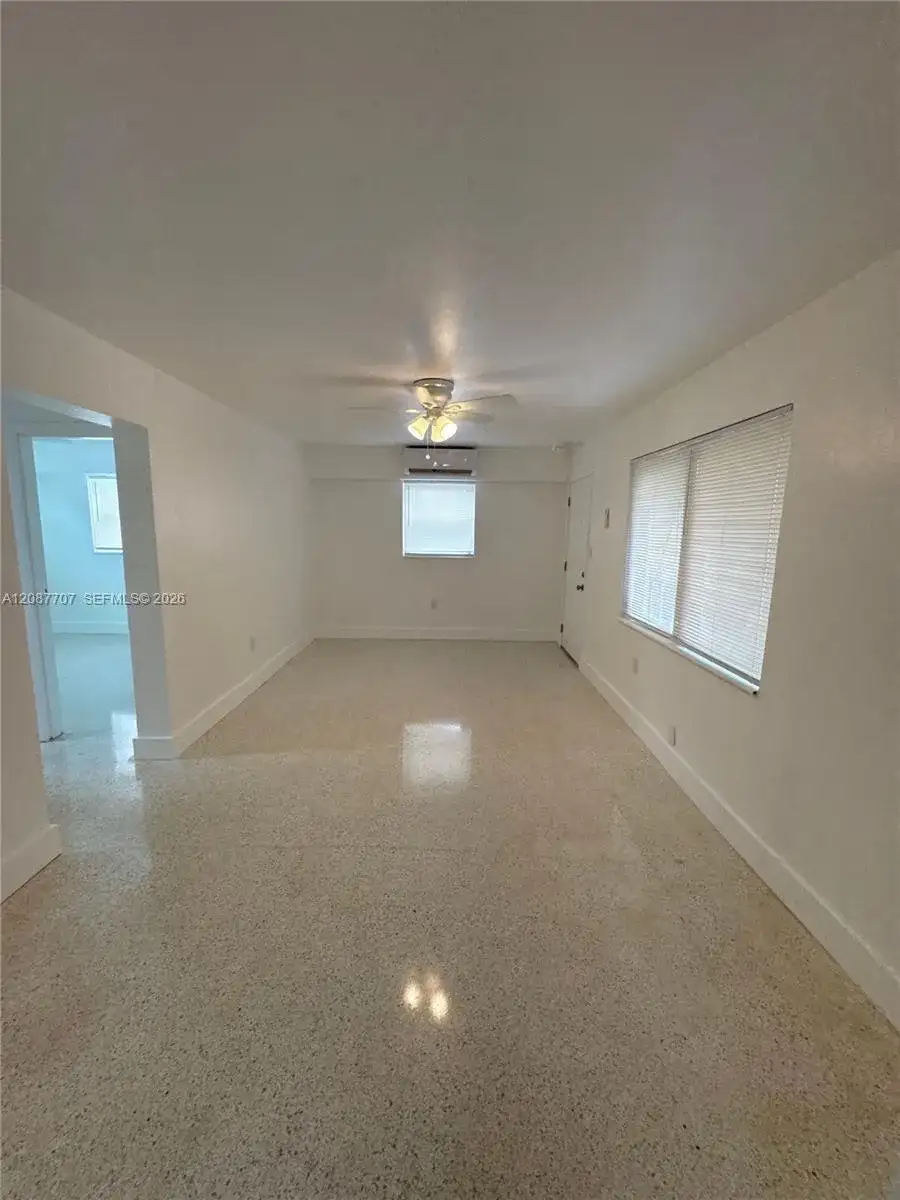 649 SW 7th St # 10, Miami FL 33130 photo 2