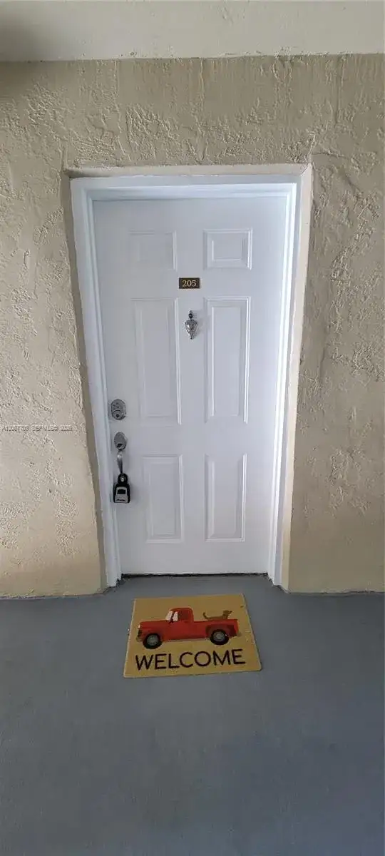 18840 NW 57 Ave # 205, Hialeah FL 33015 photo 5