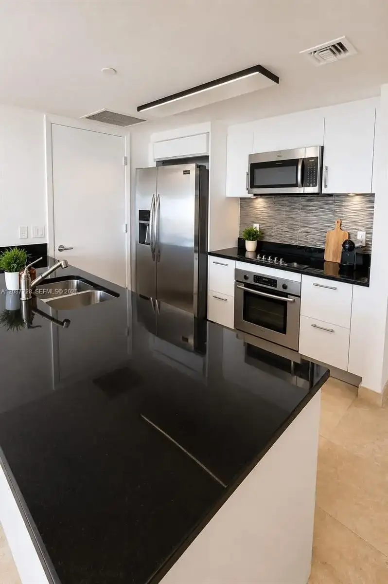 50 Biscayne Blvd # 4106, Miami FL 33132 photo 5