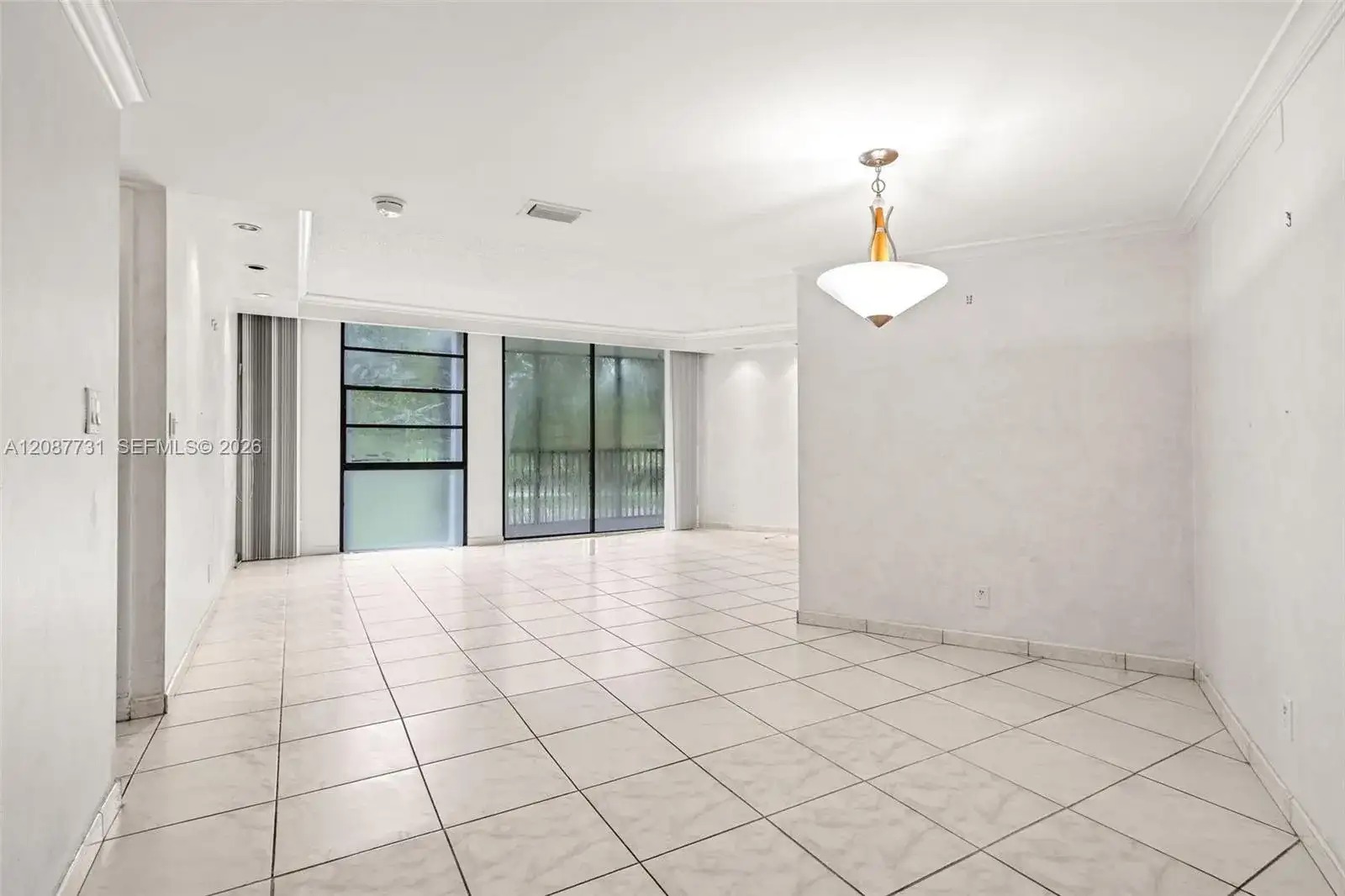 3301 N Country Club Dr # 208, Aventura FL 33180 photo 3