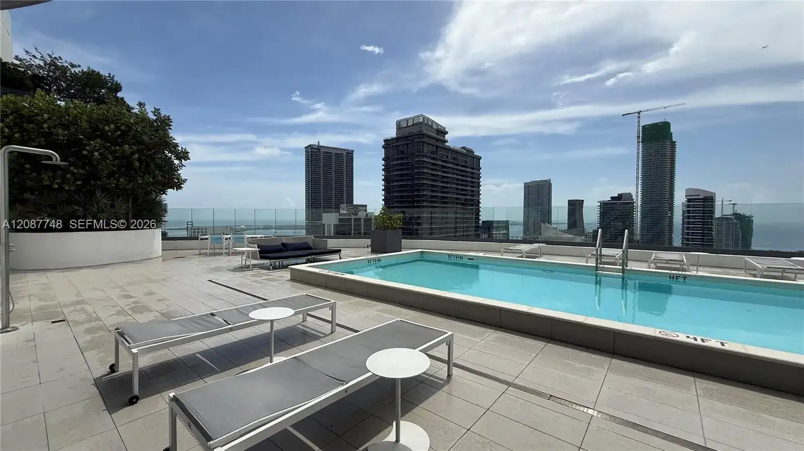 55 SW 9th St # 1402, Miami FL 33130 photo 5