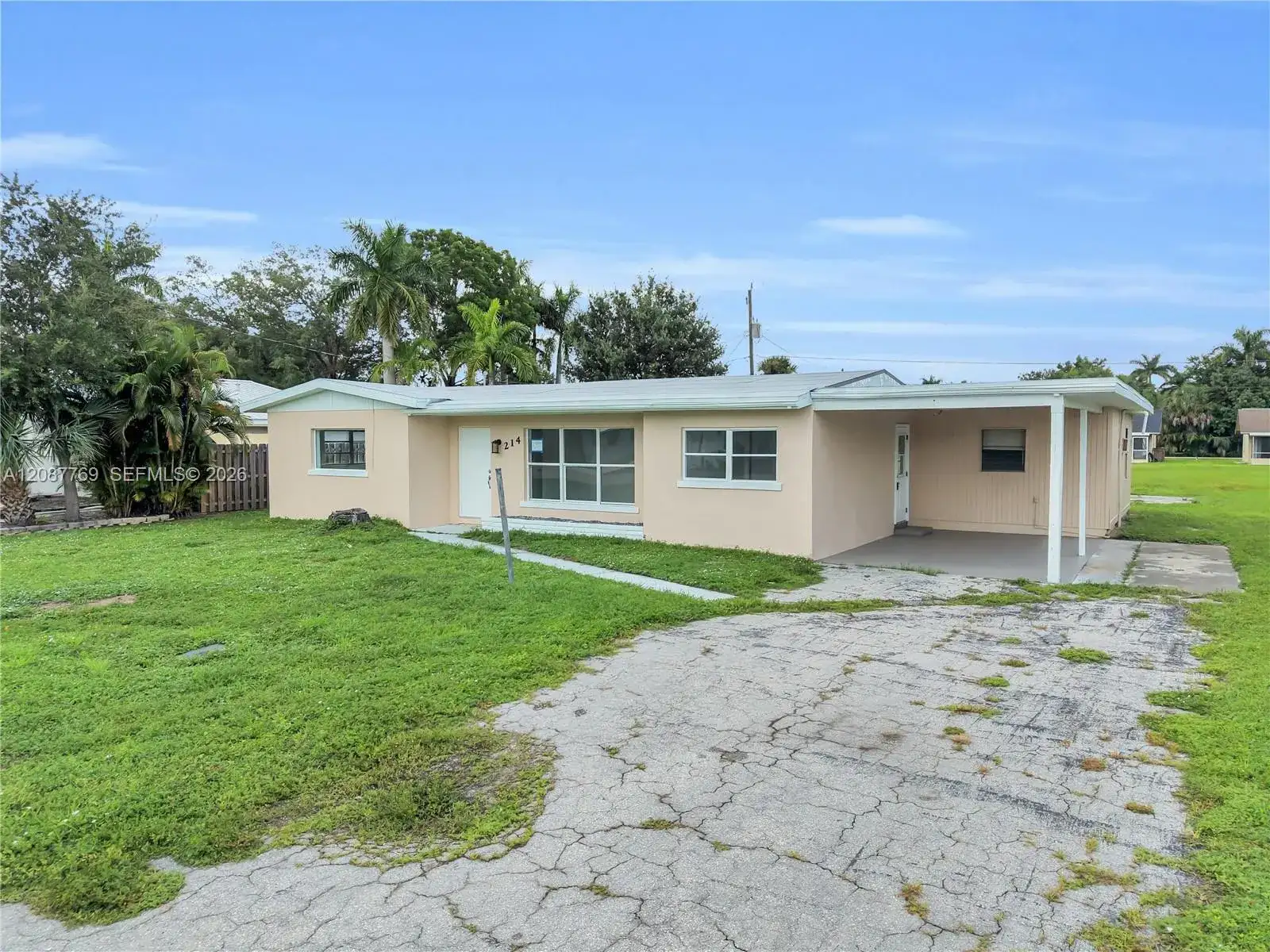 214 W Grace ST, Other City - In The State Of Florida FL 33950 photo 2