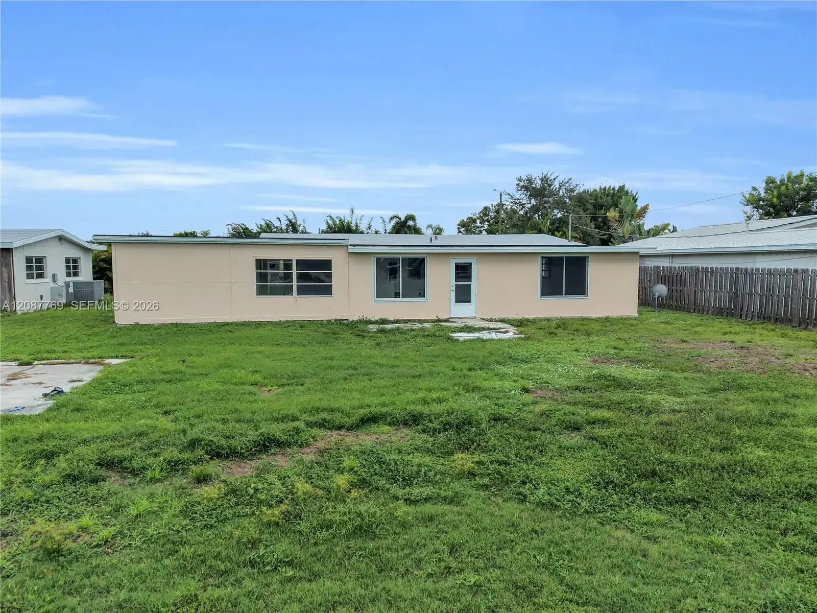 214 W Grace ST, Other City - In The State Of Florida FL 33950 photo 4