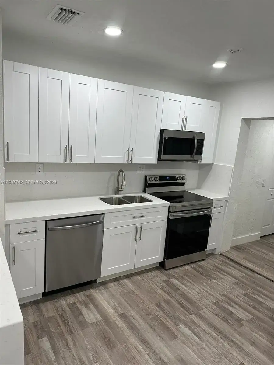 3045 SW 21st St # 3047, Miami FL 33145