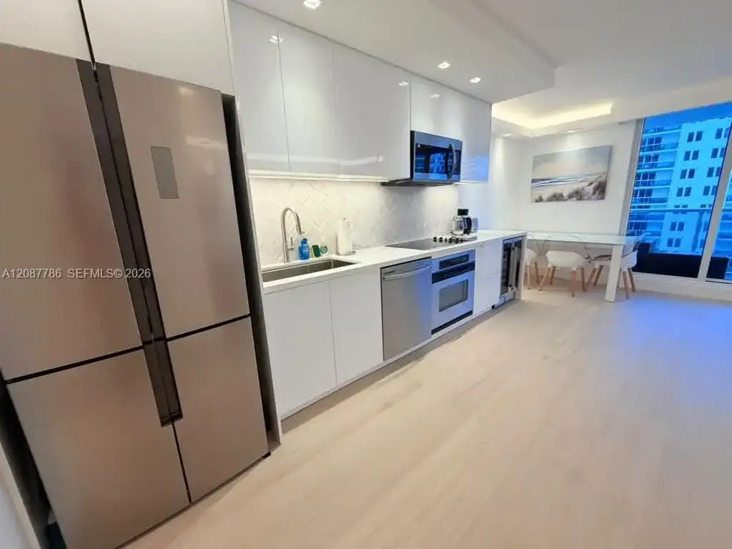 2301 Collins Ave # 920, Miami Beach FL 33139 photo 5