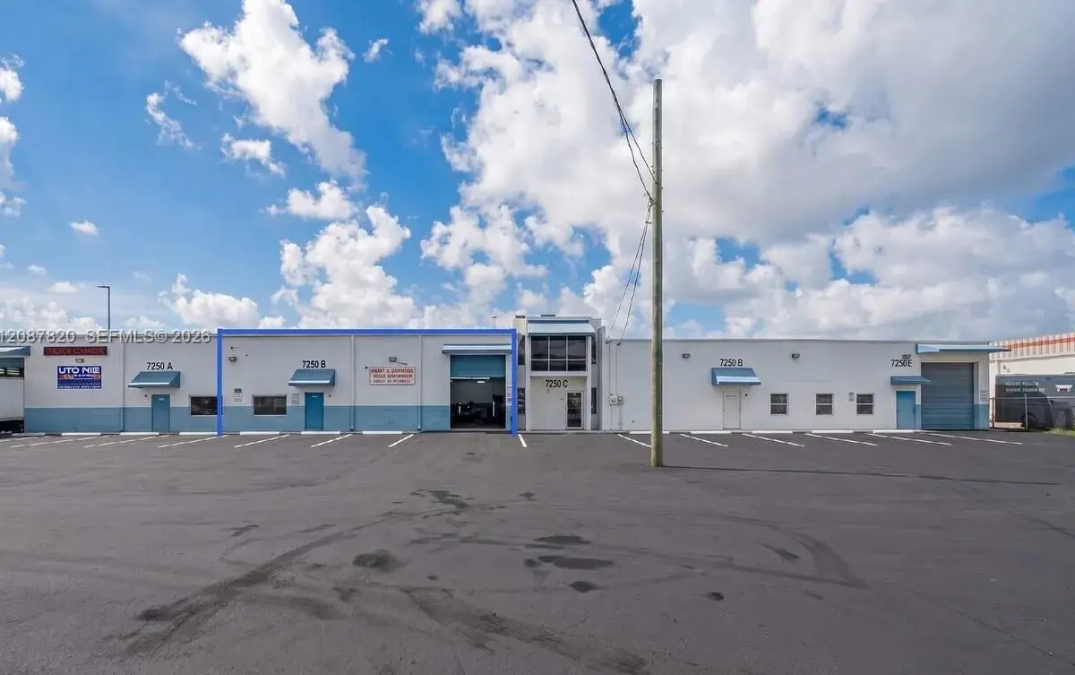 7250 NW 41st St # B, Miami FL 33166