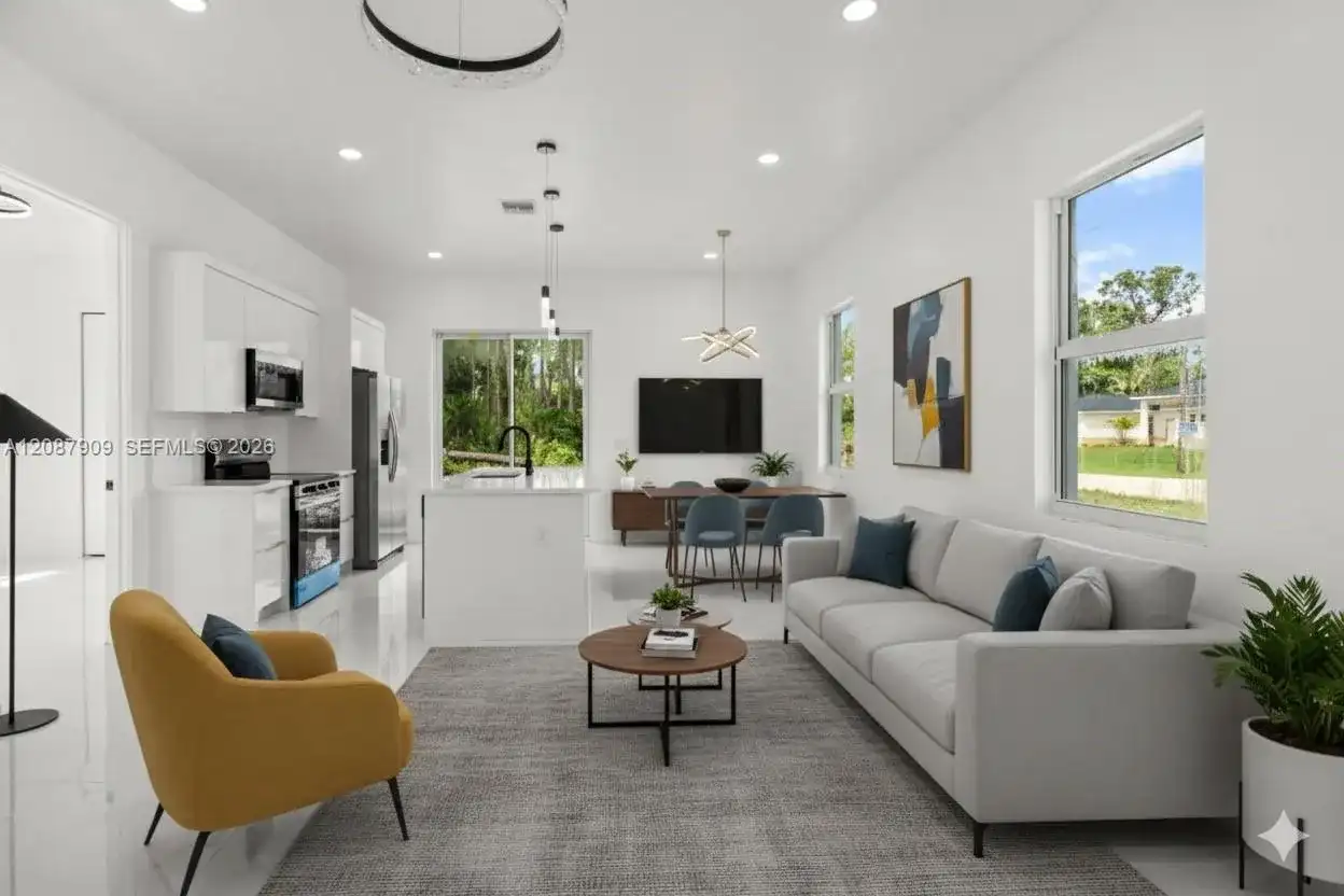 936 Anthony E ST, Lehigh Acres FL 33974