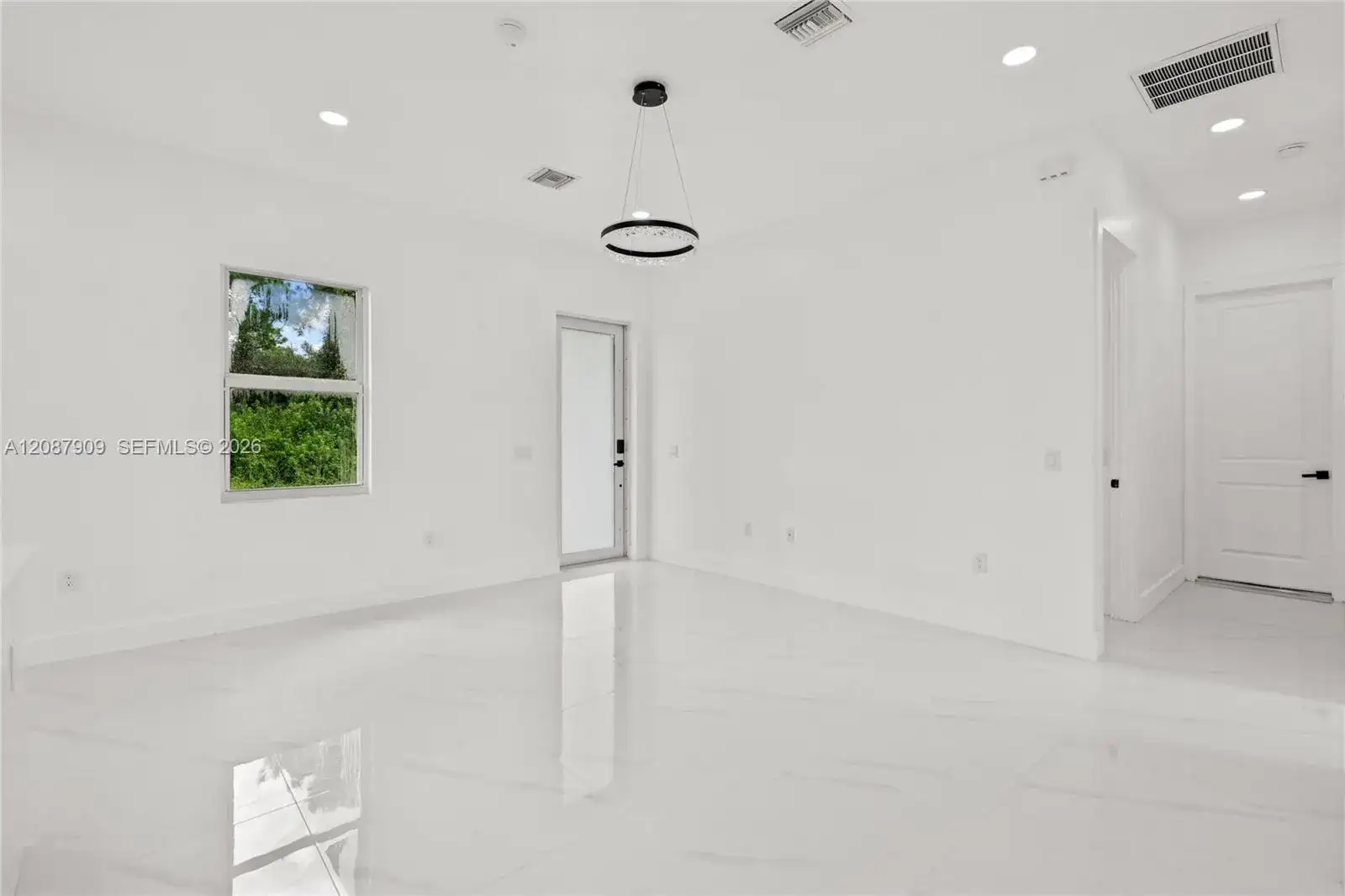 936 Anthony E ST, Lehigh Acres FL 33974 photo 3