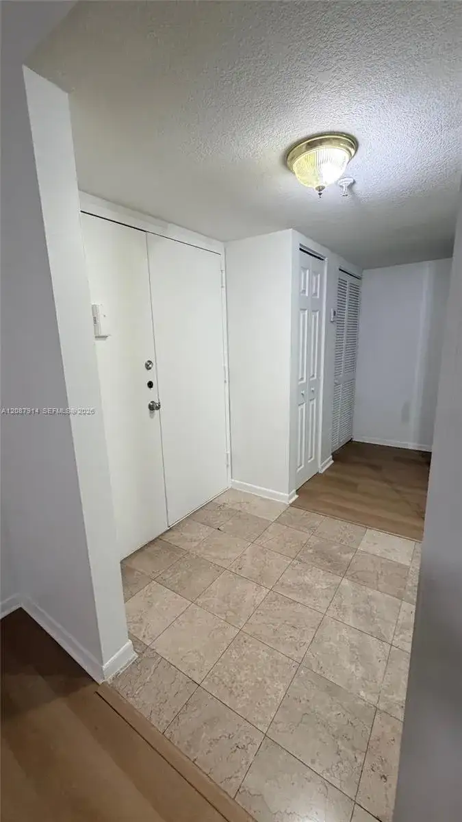 17890 W Dixie Hwy 215 Hwy # 215, North Miami Beach FL 33160 photo 4