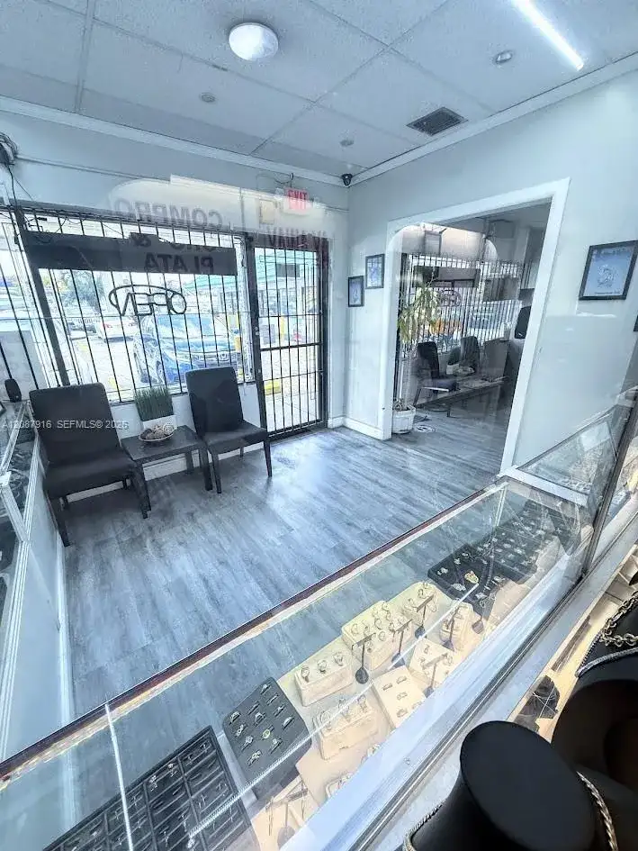 Jewelry & Pawn Shop, Hialeah FL 33010 photo 2