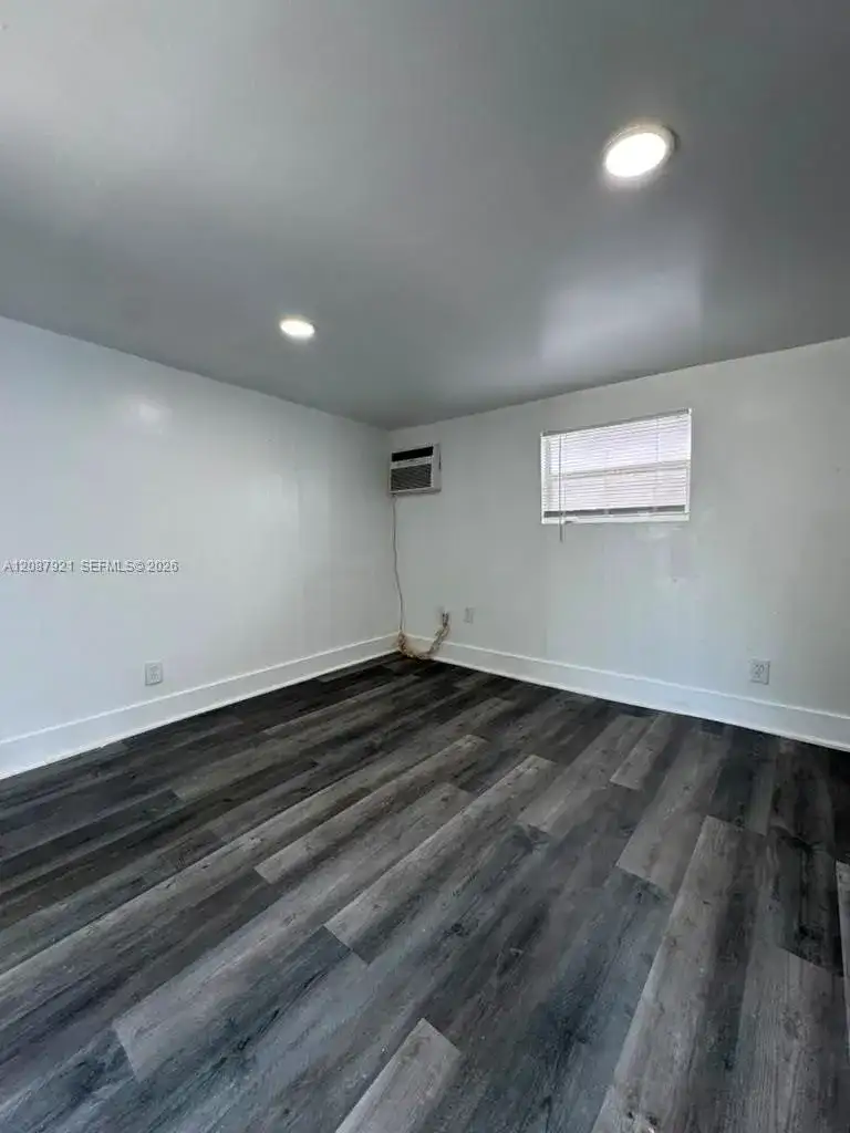 25 SW 10th St # 11, Dania Beach FL 33004 photo 2
