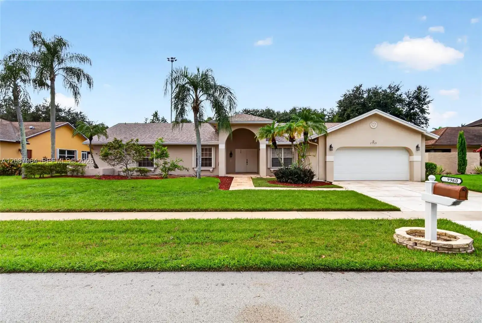 19960 NW 2nd St, Pembroke Pines FL 33029 photo 5