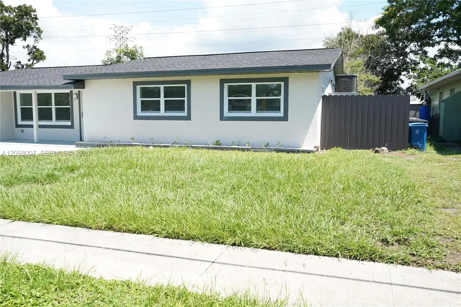 311 COUNTRY CLUB DR, Other City - In The State Of Florida FL 34677 photo 3