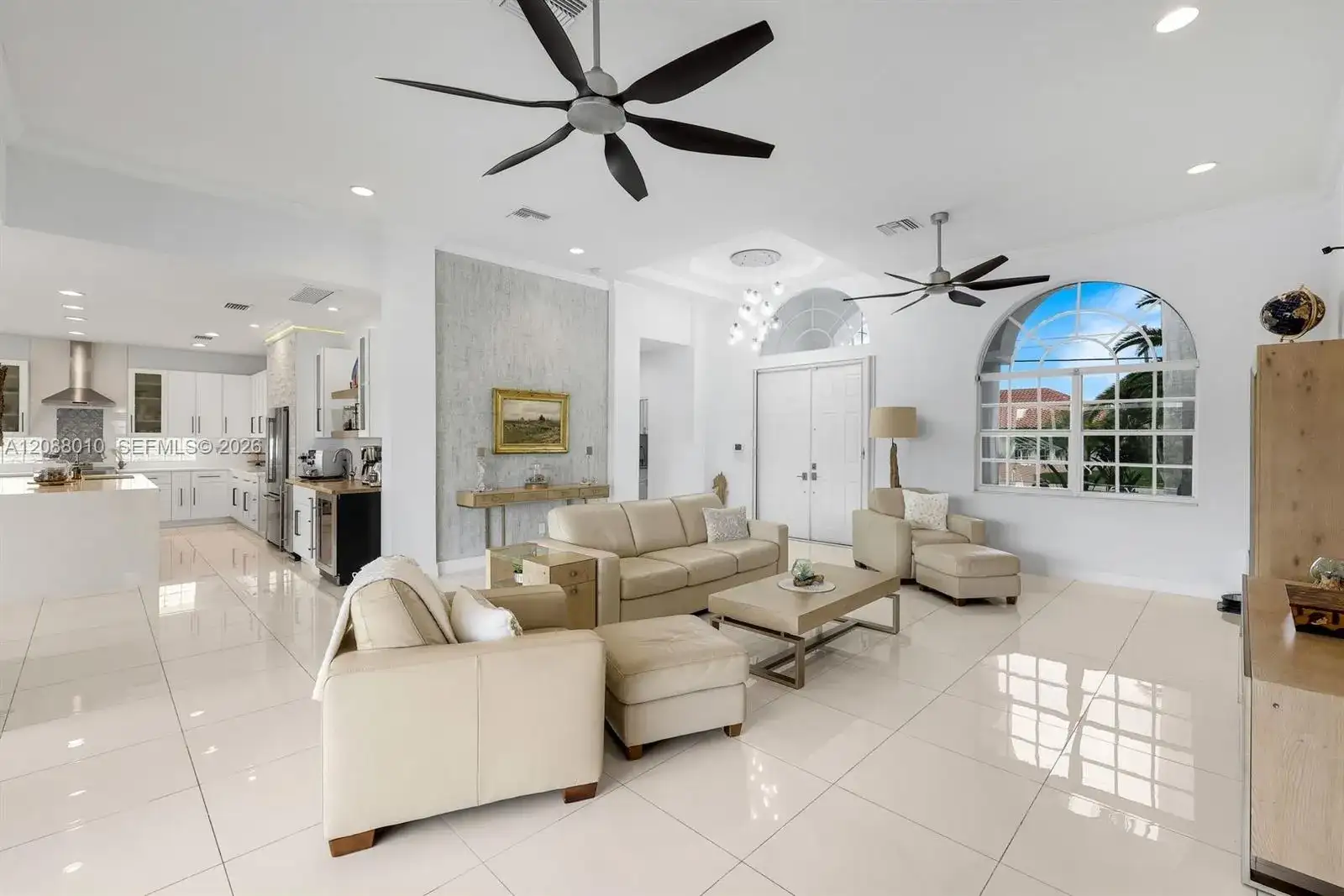 2309 20th Pl, Cape Coral FL 33990 photo 4