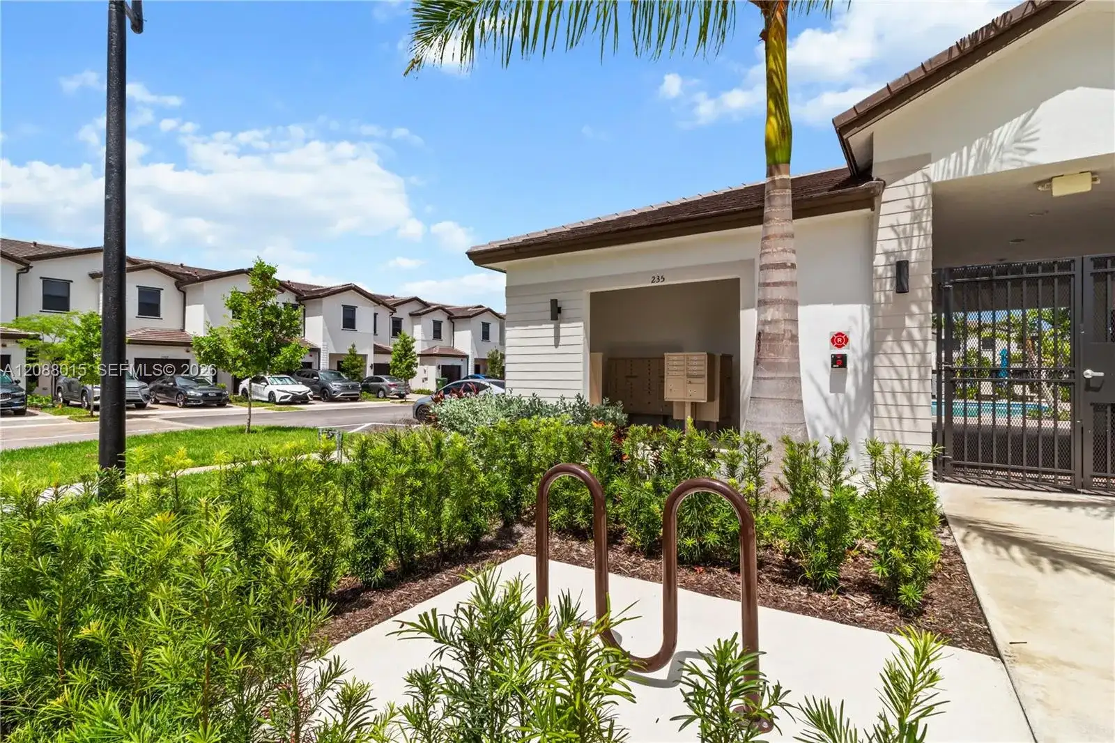 221 SW 159th Way, Pembroke Pines FL 33027 photo 2