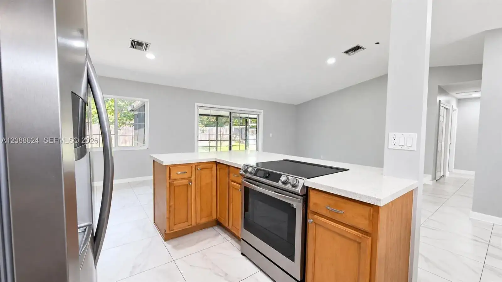 8331 NW 44th Ct, Lauderhill FL 33351 photo 4