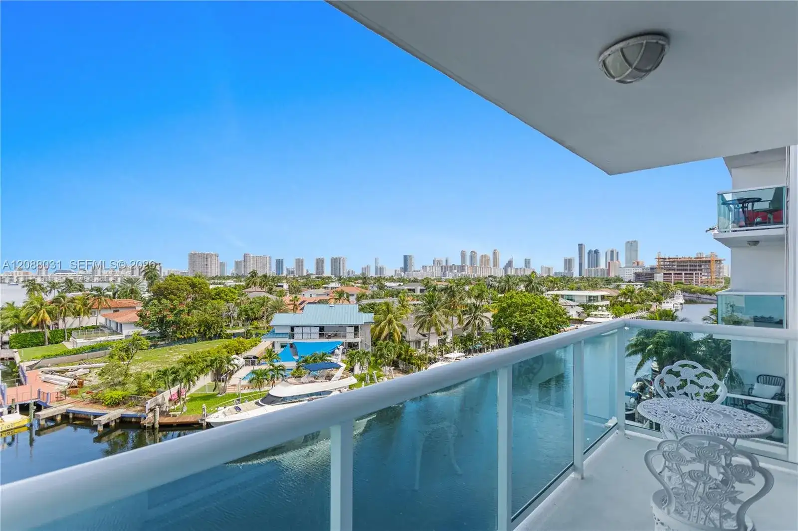 2841 NE 163rd St # 607, North Miami Beach FL 33160 photo 4
